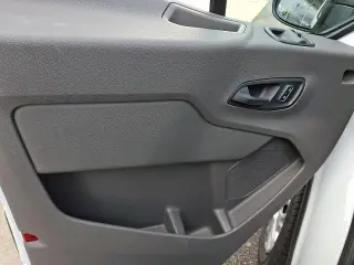 Ford Transit 2025 250 3dr SWB Techo Bajo Furgón de Carga