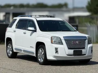 GMC Terrain 2013 AWD Denali SUV de 4 puertas