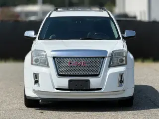 GMC Terrain 2013 AWD Denali SUV de 4 puertas