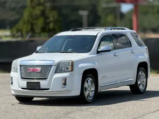GMC Terrain 2013 AWD Denali SUV de 4 puertas