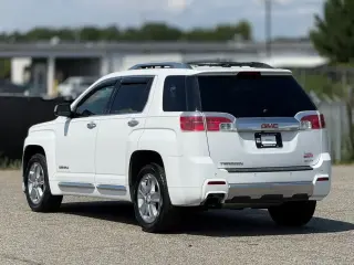 GMC Terrain 2013 AWD Denali SUV de 4 puertas