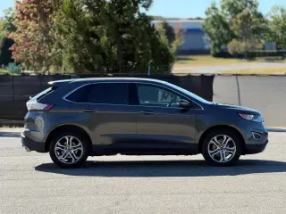 Ford Edge 2015 AWD Titanium 4dr Crossover