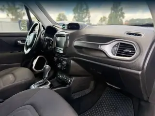 Jeep Renegade 2018 4x4 Latitude 4dr SUV