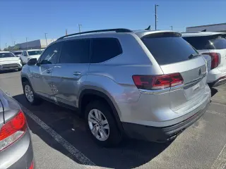 Volkswagen Atlas 2021 S 4dr SUV (lanzamiento a mitad de año)