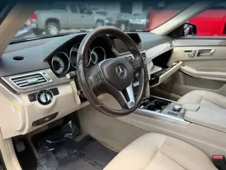 Mercedes-Benz Clase E 2014 E 350 Luxury 4dr Sedán