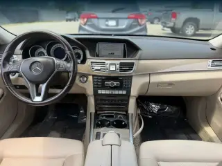 Mercedes-Benz Clase E 2014 E 350 Luxury 4dr Sedán