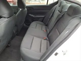 Nissan Altima 2025 2.5 SV 4dr Sedán