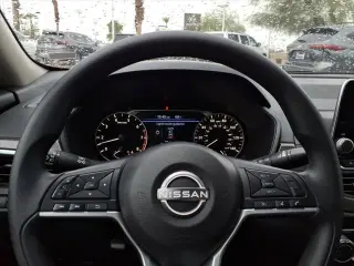 Nissan Altima 2025 2.5 SV 4dr Sedán