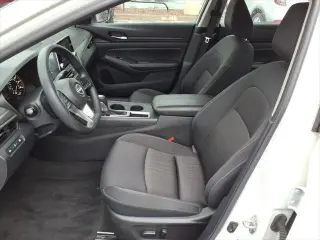 Nissan Altima 2025 2.5 SV 4dr Sedán