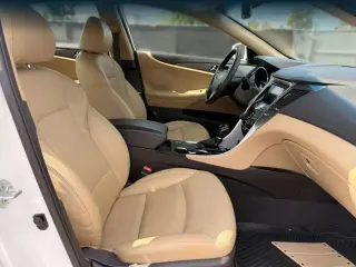 Hyundai SONATA Hybrid 2015 4dr Sedán
