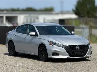 Nissan Altima 2019 AWD 2.5 S 4dr Sedán