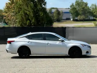 Nissan Altima 2019 AWD 2.5 S 4dr Sedán