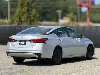 Nissan Altima 2019 AWD 2.5 S 4dr Sedán