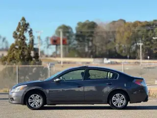 Nissan Altima 2012 2.5 4dr Sedán