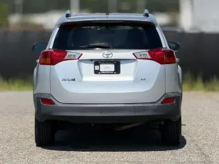 Toyota RAV4 2013 LE 4dr SUV
