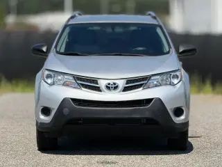 Toyota RAV4 2013 LE 4dr SUV