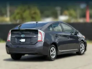 Toyota Prius 2014 One 4dr Hatchback