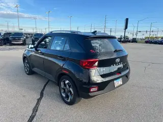 Hyundai VENUE 2022 SEL 4dr Crossover