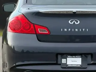 Sedán INFINITI G25 2011 AWD x 4dr Sedán