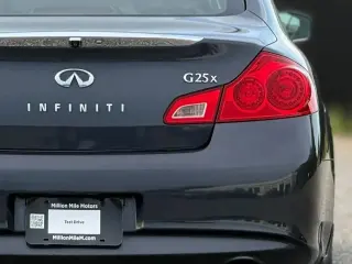 Sedán INFINITI G25 2011 AWD x 4dr Sedán