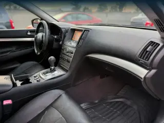 Sedán INFINITI G25 2011 AWD x 4dr Sedán
