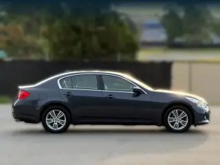 Sedán INFINITI G25 2011 AWD x 4dr Sedán