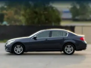 Sedán INFINITI G25 2011 AWD x 4dr Sedán