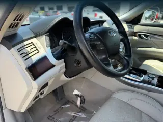 INFINITI M37 2011 4dr Sedán