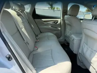 INFINITI M37 2011 4dr Sedán