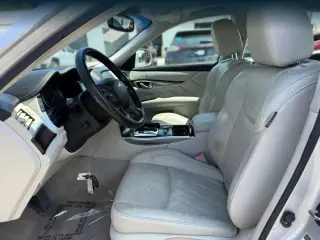 INFINITI M37 2011 4dr Sedán