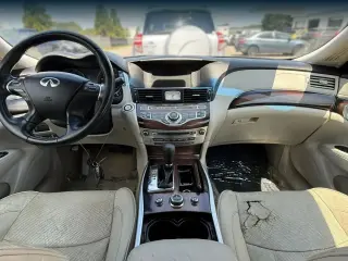 INFINITI M37 2011 4dr Sedán