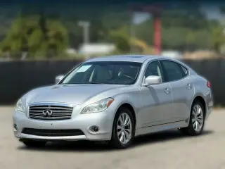INFINITI M37 2011 4dr Sedán