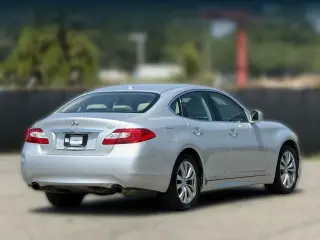 INFINITI M37 2011 4dr Sedán