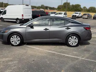 Nissan Sentra 2025 S 4dr Sedán