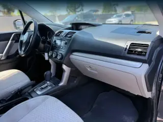 Subaru Forester 2015 AWD 2.5i Premium 4dr Wagon CVT