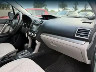 Subaru Forester 2017 AWD 2.5i 4dr Wagon CVT