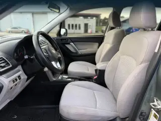 Subaru Forester 2017 AWD 2.5i 4dr Wagon CVT