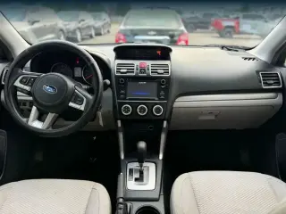 Subaru Forester 2017 AWD 2.5i 4dr Wagon CVT