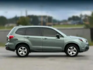 Subaru Forester 2017 AWD 2.5i 4dr Wagon CVT