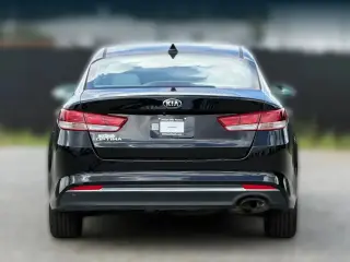 Kia Optima 2018 S 4dr Sedán