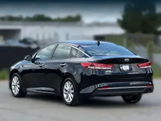Kia Optima 2018 S 4dr Sedán