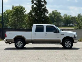 Ford F-250 Super Duty 2005 4dr Crew Cab Lariat 4WD LB