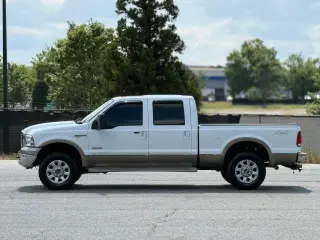 Ford F-250 Super Duty 2005 4dr Crew Cab Lariat 4WD LB