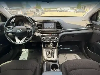 Hyundai ELANTRA 2019 SE 4dr Sedán 6M