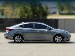 Hyundai ELANTRA 2019 SE 4dr Sedán 6M