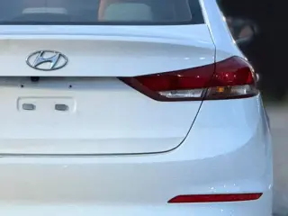 Hyundai ELANTRA 2018 SEL 4dr Sedán (EE.UU.)