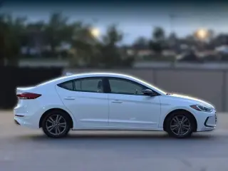 Hyundai ELANTRA 2018 SEL 4dr Sedán (EE.UU.)