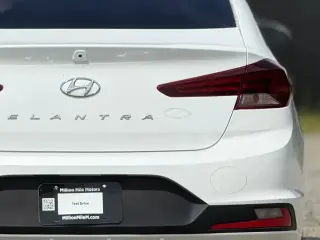 Hyundai ELANTRA 2019 SE Sedán de 4 puertas 6M