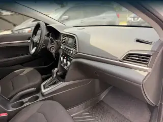 Hyundai ELANTRA 2019 SE Sedán de 4 puertas 6M