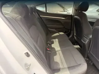 Hyundai ELANTRA 2019 SE Sedán de 4 puertas 6M
